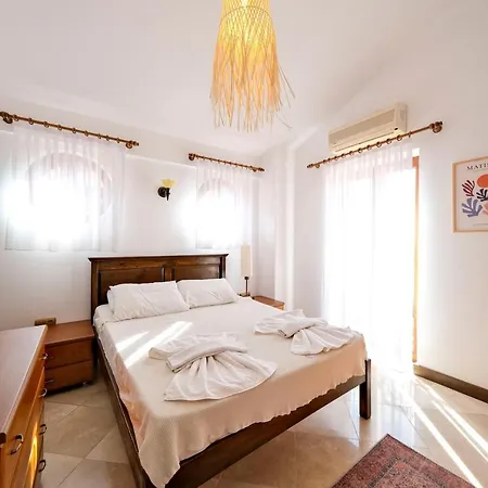 Aka Villa